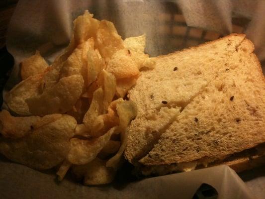 Egg Salad Sandwich & Chips