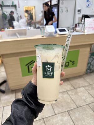 Green milk tea