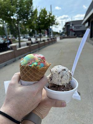 Superman in a waffle cone, Oreo and Pothole in a cup