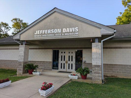 Jefferson Davis State Historic Site and Monument, Pembroke