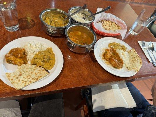 Lamb Tawa Masala, Chicken Vindaloo and Cheese Naan