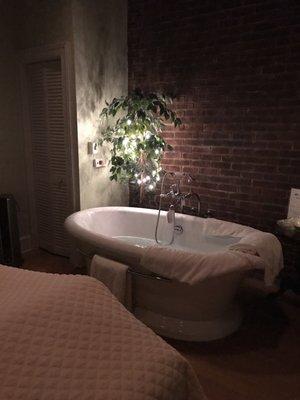 Specialty baths w lavender, ginger or mud