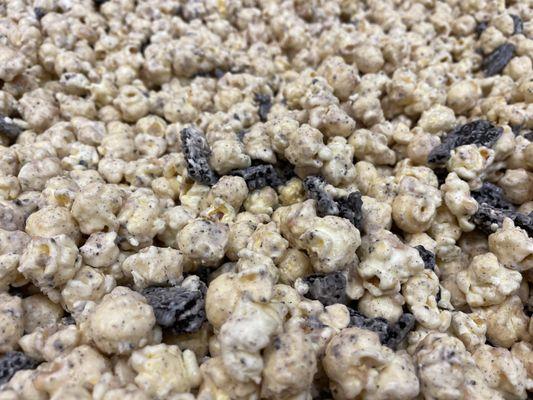 Cookies and Cream Popcorn, YUMMY!