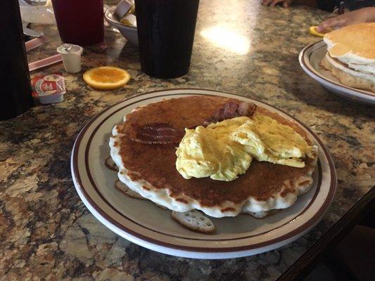 Kid size pancake plate :o