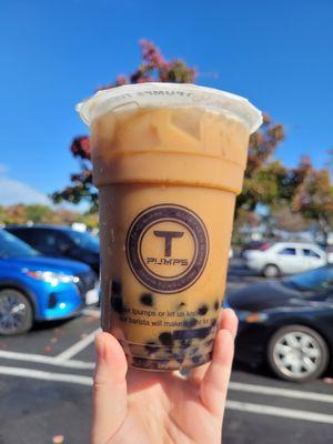 pumpbo brown sugar black tea with honey boba (light sweet, light ice)