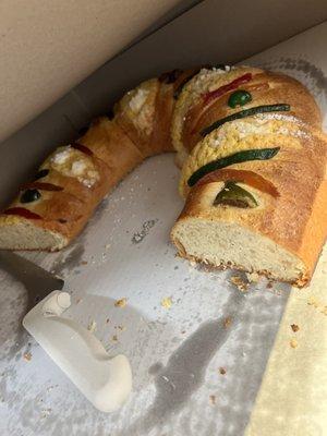 What I could capture of the rosca it was warm and delicious