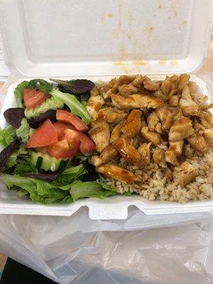 Grilled chicken w/ brown rice and side salad