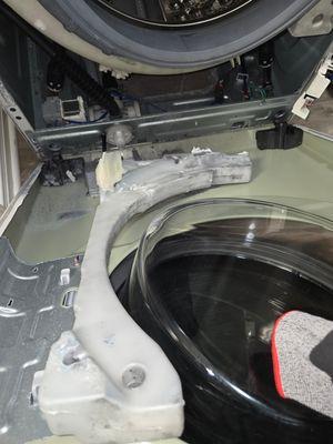 Broken  washer client  complain about vibration  during spin