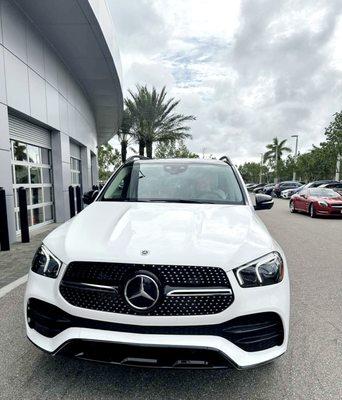 New 2023  Mercedes Benz GLE350 AMG