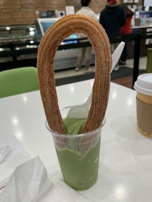 Ice Cream Churro (matcha)