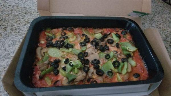 Pizza bowl with pepperoni, bell pepper, mushroom and olives. Got 1/4th of the tray for $10.05.