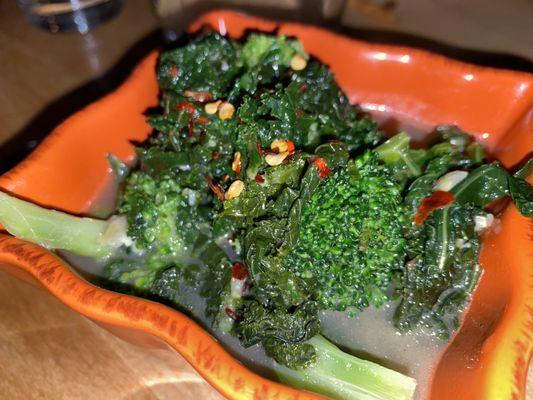 Garlic greens