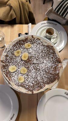 Nutella pizza with Bananas