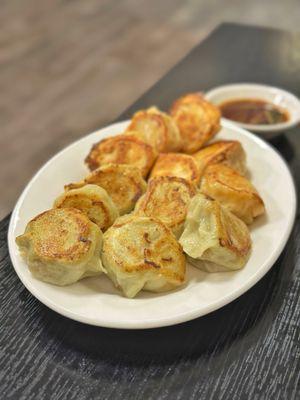 Pan Fried Dumplings- 6 Pork & Napa/6 Shrimp, Chicken, Carrots.  Perfectly cooked, great ratio, but a bit bland.