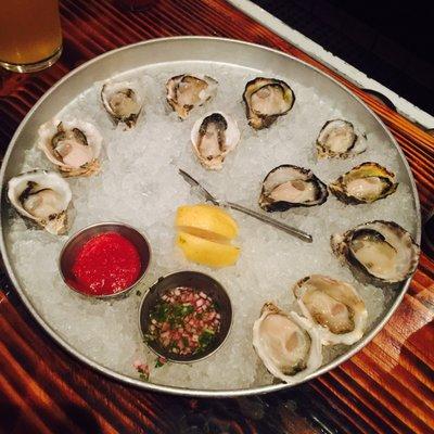 My boyfriend took me to eat oysters, super delicious, I like to eat, clean and delicious.