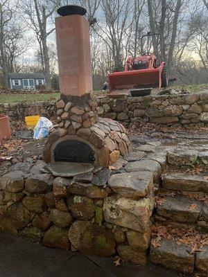 Pizza oven phase 3 finishing fieldstone layer