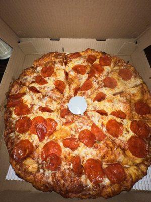 Large Pepperoni Pizza