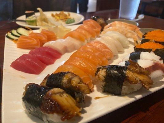 Ahi Tuna, White Tuna, Salmon, Smoked Salmon Sashimi, Eel Sushi