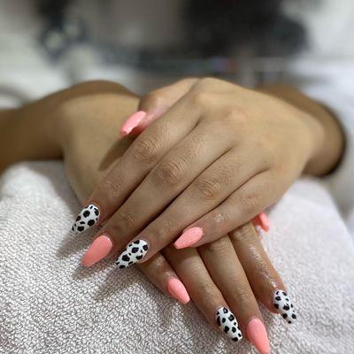 Love Nails and Spa- nail salon in West Chester township, Ohio 45069.