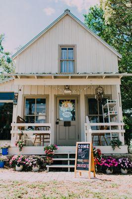 Adorable Gift Shop located in the historic Clouser Cottage in Longwood, FL