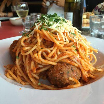 Spaghetti and meatballs.