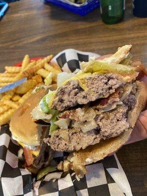 The holy Moses burger (big, good)