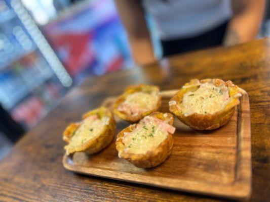 Jamon y queso tostones rellenos