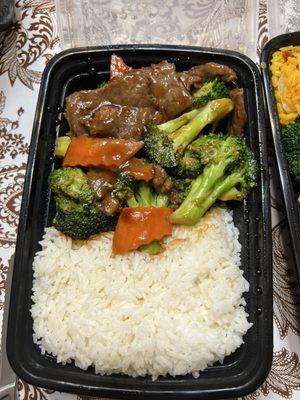 Beef & broccoli combo with white rice