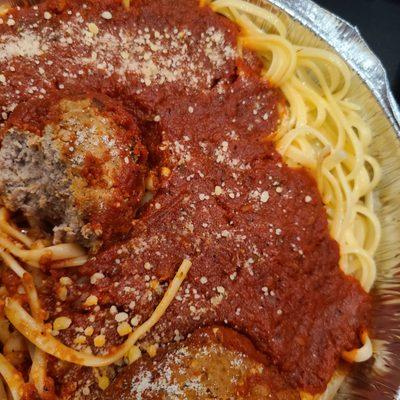 Spaghetti and meatballs