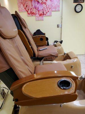 Pedicure chairs