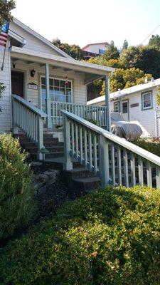 front porch & walkway handrails