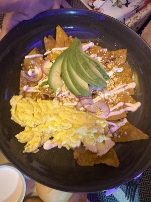 Chilaquiles rojos