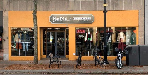 Buffalo Exchange Brookline Exterior