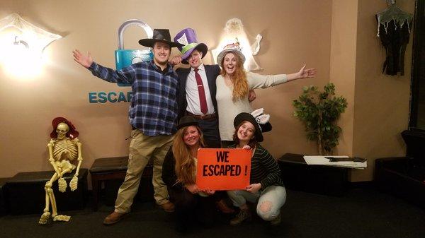 FIRST TO ESCAPE WONDERLAND!