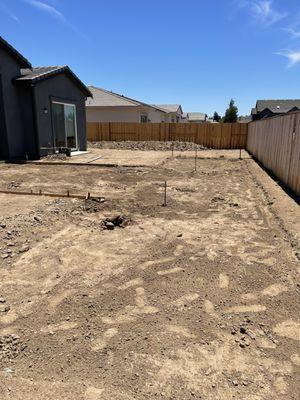 Leveling grade for concrete