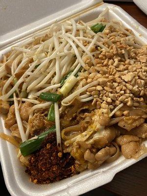 Pad Thai w/ fried chilies on the side