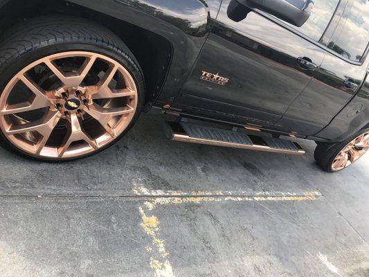 My Rims and lug-nuts and amazing  Rose  gold