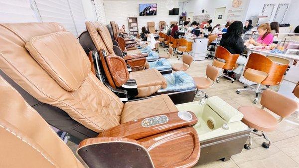 Massage pedicure chair stations. Extremely comfy and always making sure to follow sanitation guidelines.