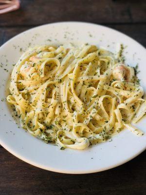 Fettuccine Alfredo with shrimp