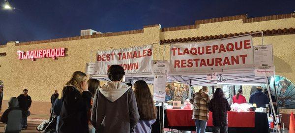 Long lines for tamales