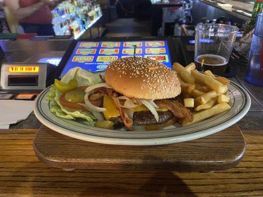 Bacon cheddar burger hit the spot.