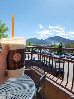 I got the hippie smoothies and it was a little flavorless but still good. Lots of menu options and has a great view of the mountains!