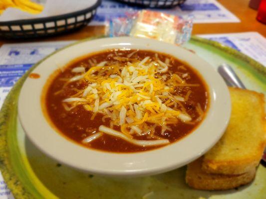 Lunch special grilled cheese and homemade chili