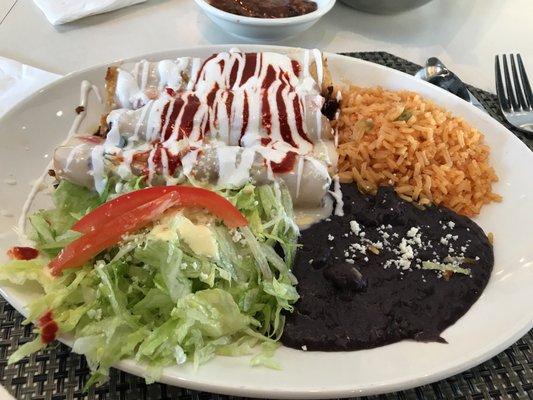 Crispy brisket enchilada con queso