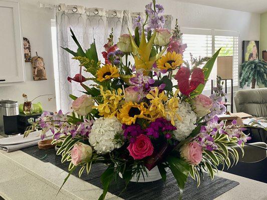 Mother's Day 2024 from my Son and Daughter-in-Law in Texas....Thank You!
 SO BEAUTIFUL!!