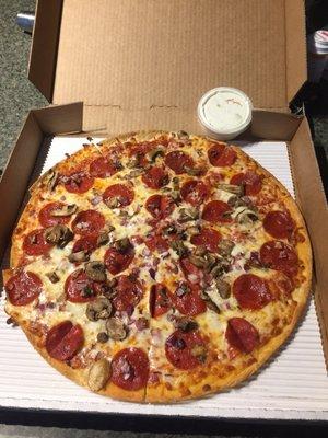 Thin crust 3-topping with ranch