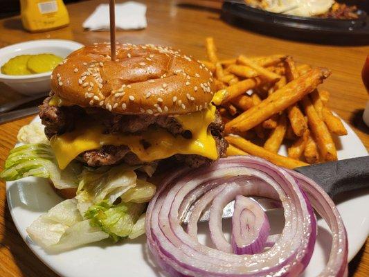 Double cheeseburger