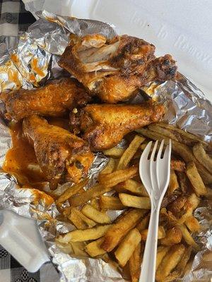 Chicken Wings and Fries Individual Platter