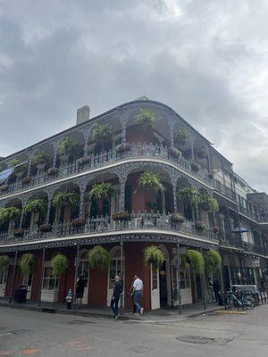 The gorgeous French Quarter galleries!