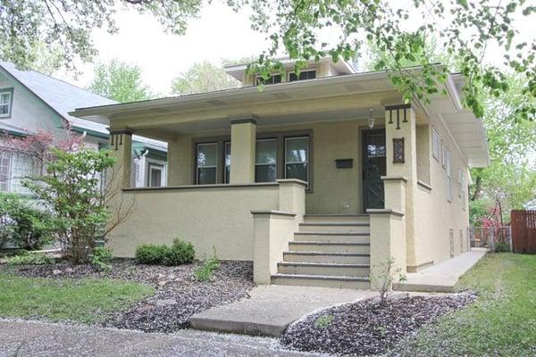 Beautiful Oak Park Bungalow - sold in 2 days.